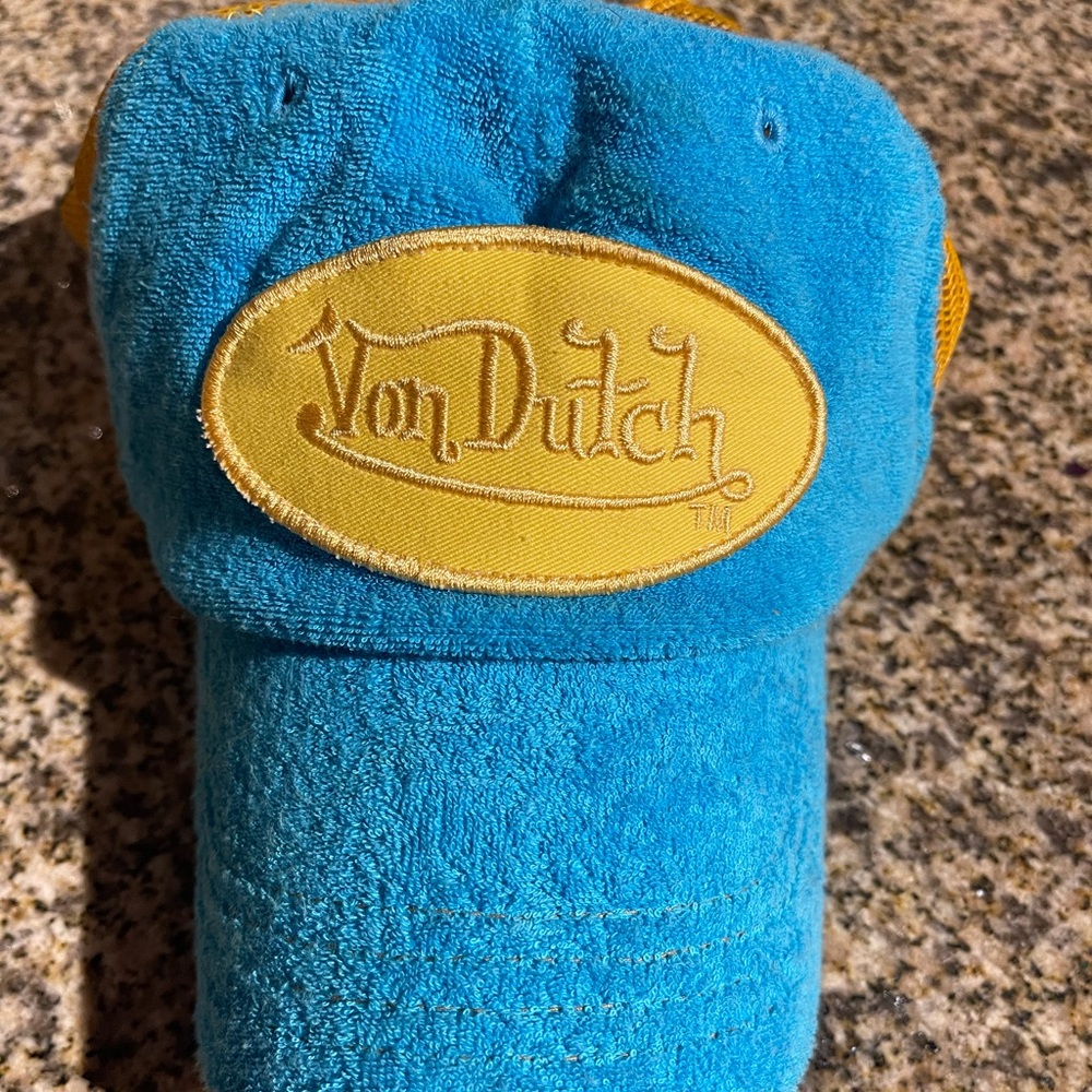 Von Dutch hat